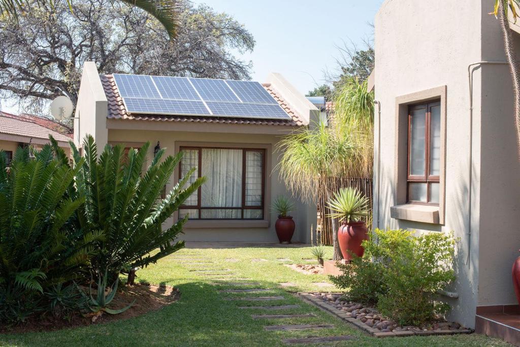 Micasa Sucasa Guesthouse Lephalale Buitenkant foto