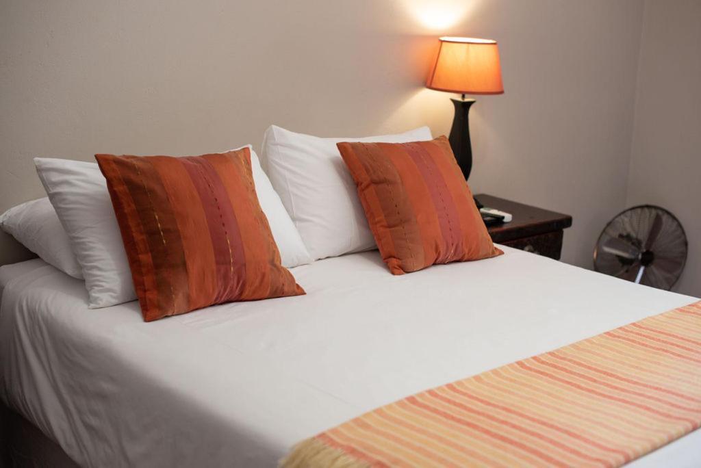 Micasa Sucasa Guesthouse Lephalale Buitenkant foto