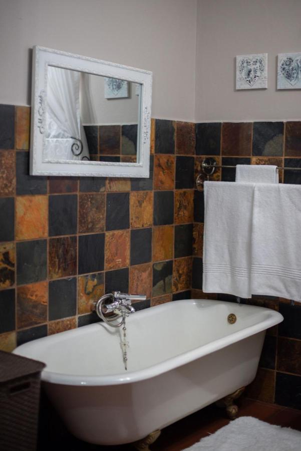 Micasa Sucasa Guesthouse Lephalale Buitenkant foto