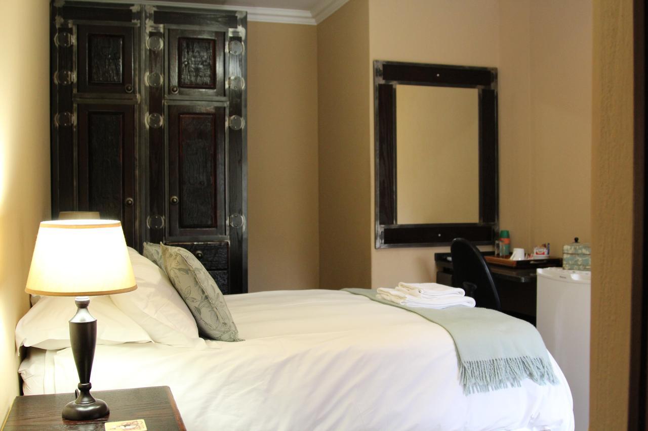 Micasa Sucasa Guesthouse Lephalale Buitenkant foto
