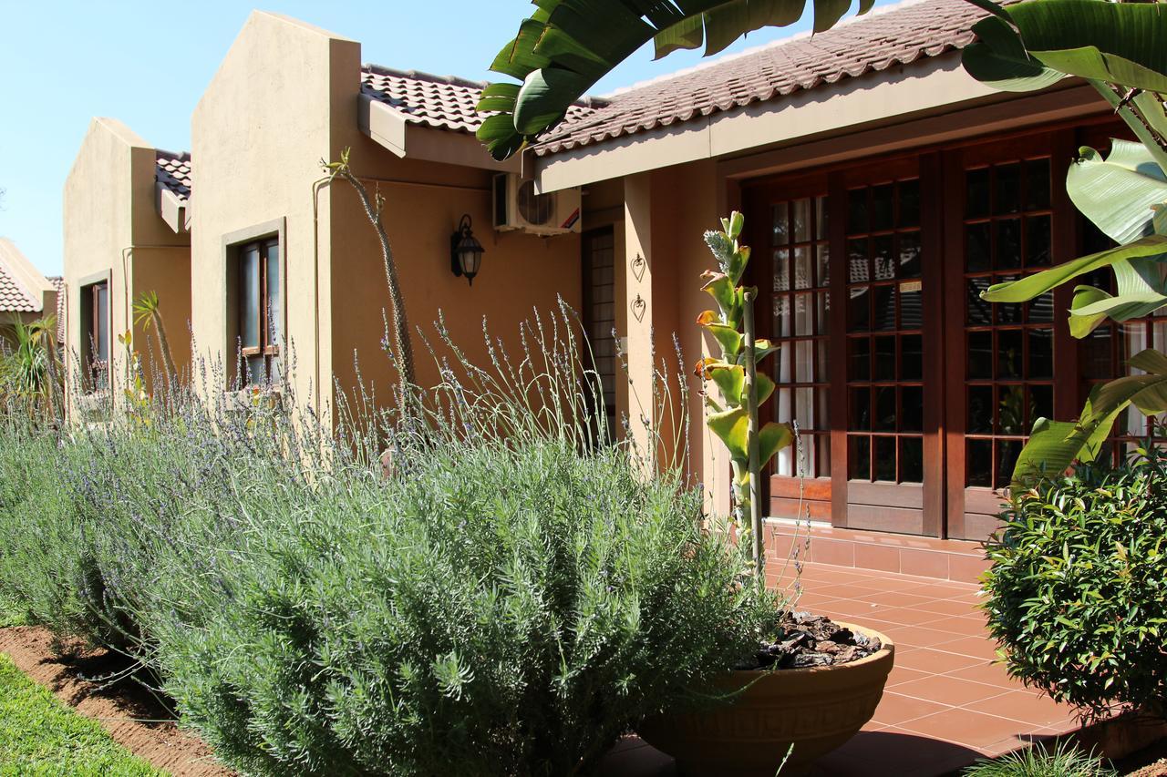 Micasa Sucasa Guesthouse Lephalale Buitenkant foto
